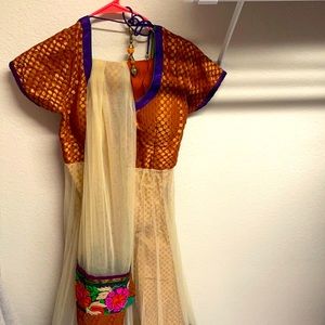 Indian salwar kameez